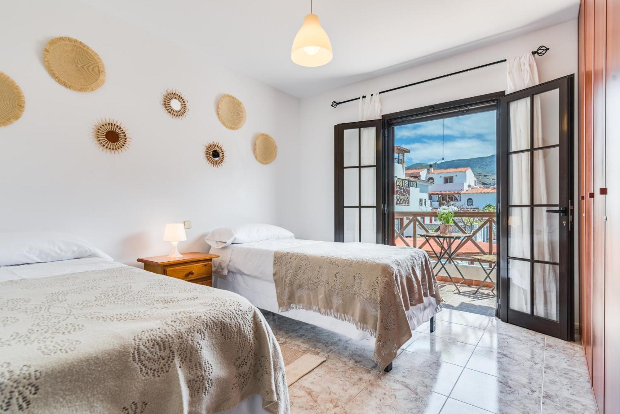 Home2book Charming House Agaete, Bbq & Garden Apartment